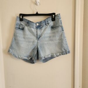 New York & Company Light Blue Denim Roll-Hem Shorts 12